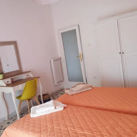 Bed & Breakfast Flower's House *